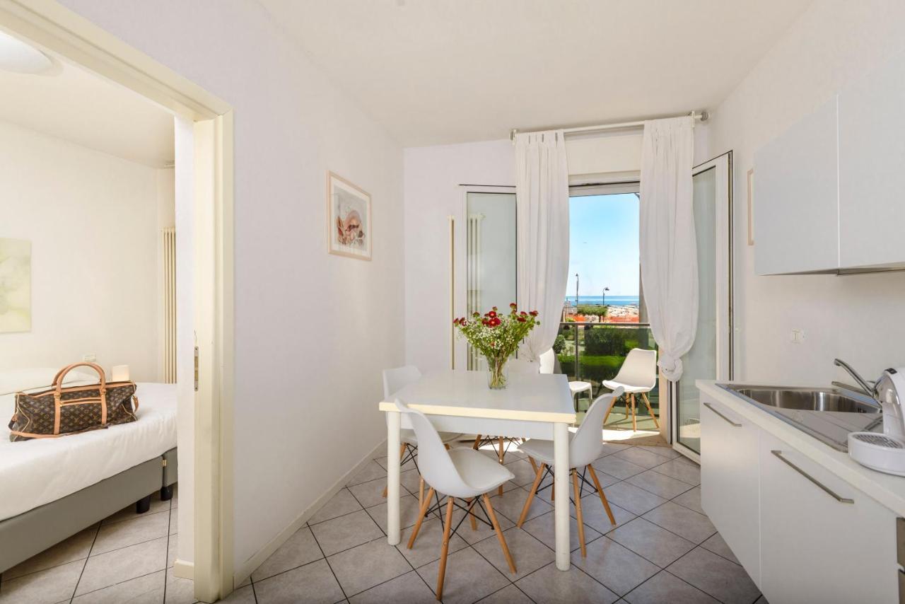 Residence Royal Rimini Exterior foto